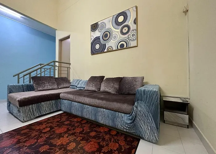 Naurah Homestay Kulai Mslim Only